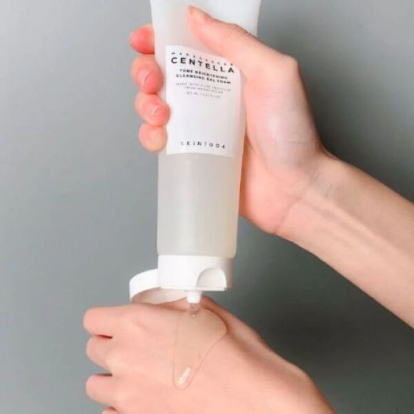 SKIN1004 Tone Brightening Cleansing Gel Foam 125ml