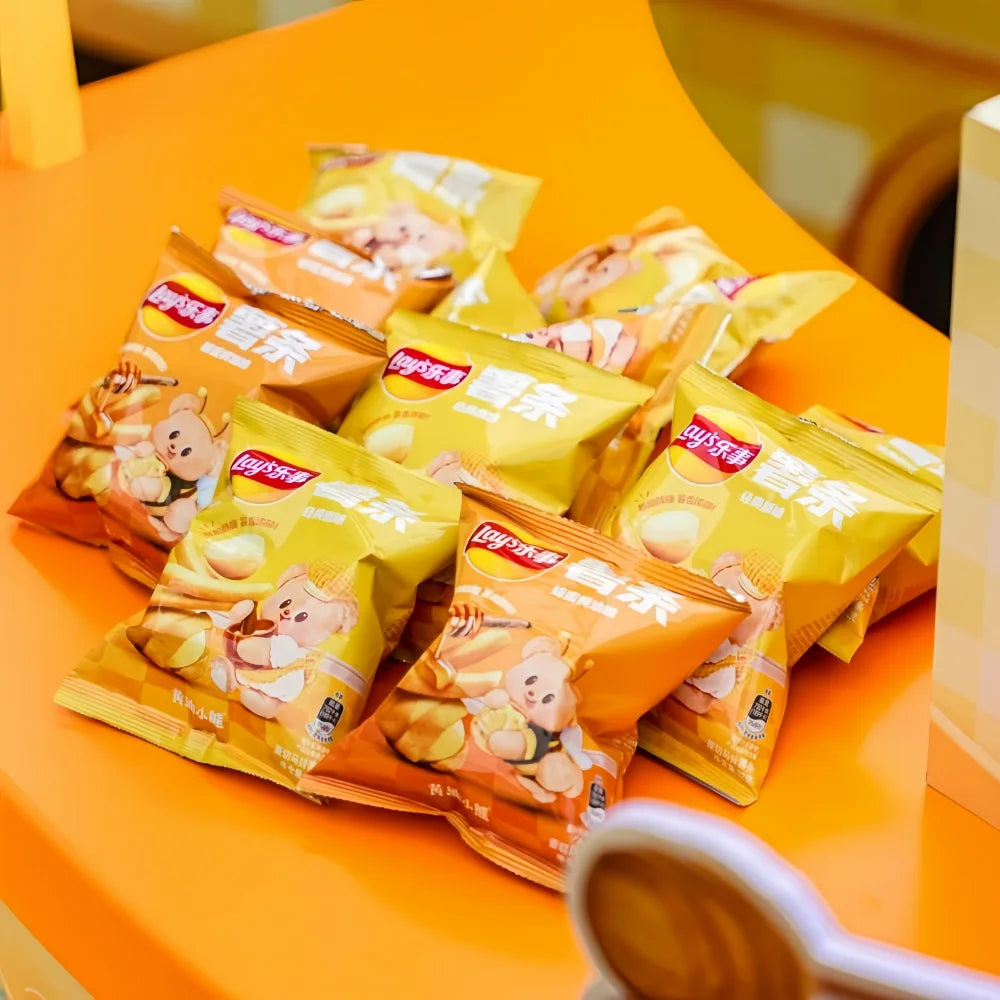 LAY'S Potato Chips Honey Butter 32g