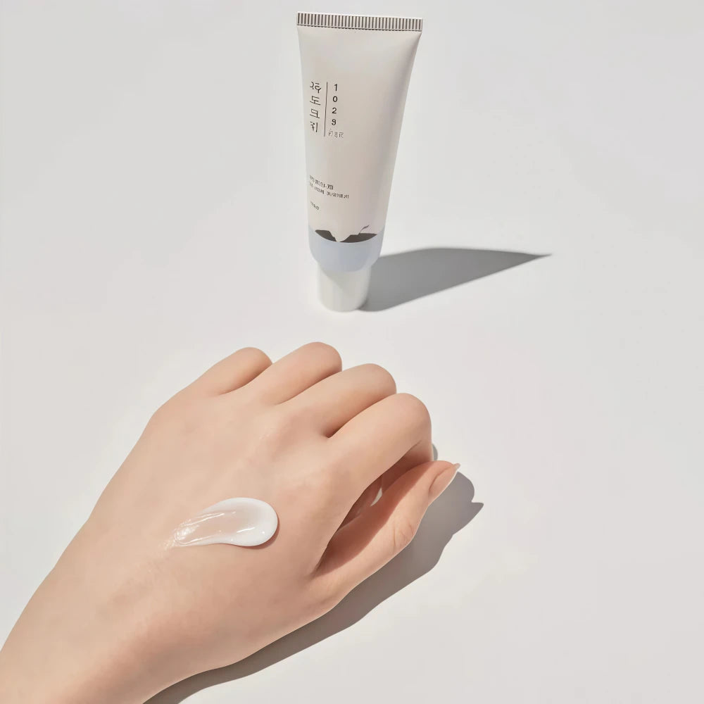 ROUND LAB 1025 Crème contour des yeux Dokdo 30 ml