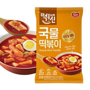 Gâteau de riz Dongwon en forme de bâtonnet avec sauce épicée 422 g